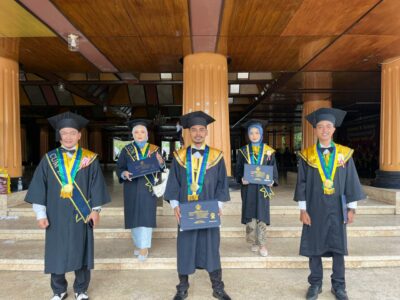 Wisuda Mahasiswa Pembangunan Sosial STPMD APMD